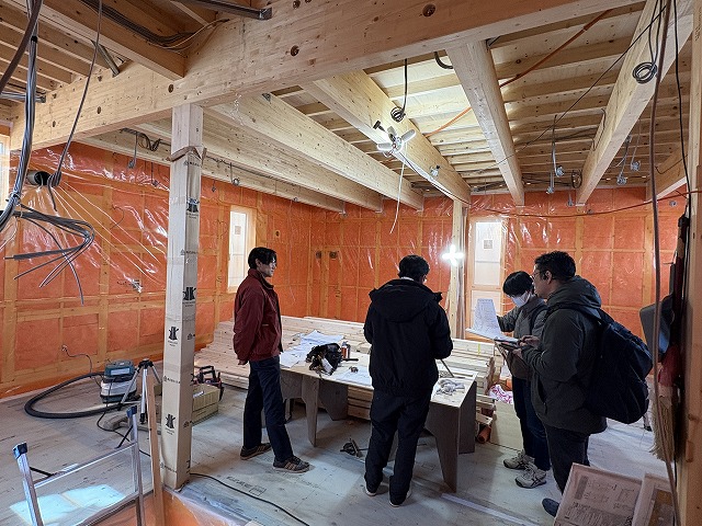 住まいを考える｜16｜工務店選びも、家づくりの一部です。